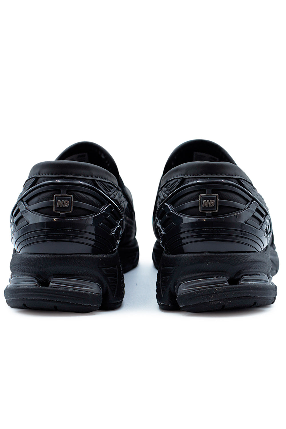 New Balance 1906L loafer sneaker Black Angora blending classic loafer aesthetics with contemporary running shoe technology, designed for elevated streetwear and smart casual outfits.