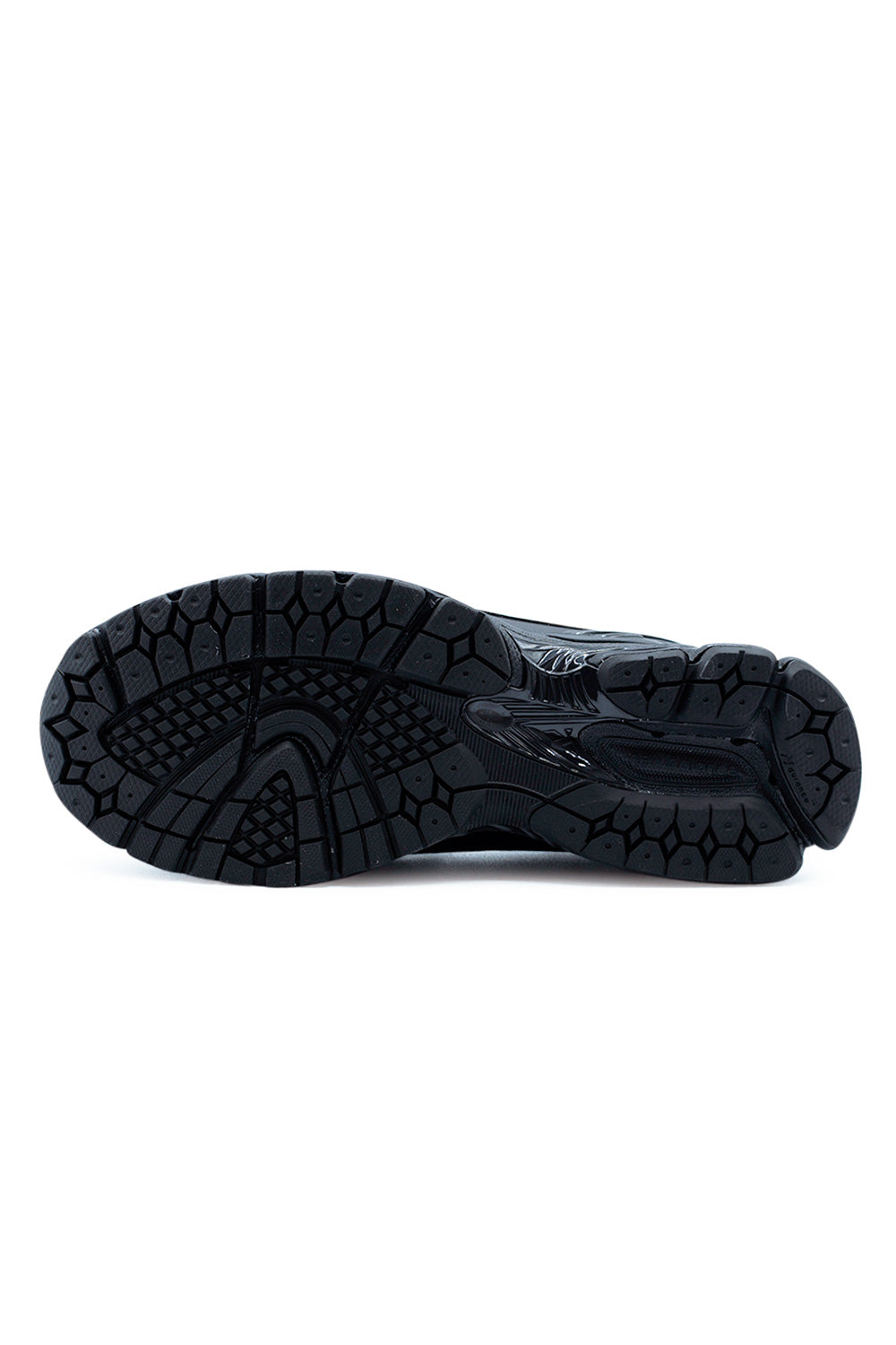 Outsole detail of the New Balance 1906L loafer sneaker with N-ergy shock absorption system and durable rubber tread, engineered for comfort, support and everyday urban wear.