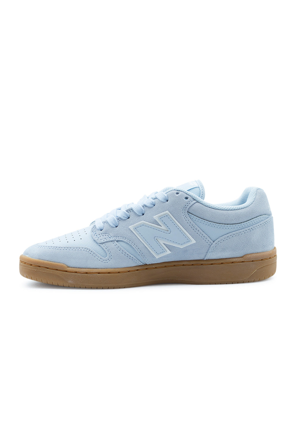 angled view NB Numeric 480 low-top skateboarding shoe with abrasion-resistant suede construction, stitched cupsole and classic gum outsole for long-lasting grip