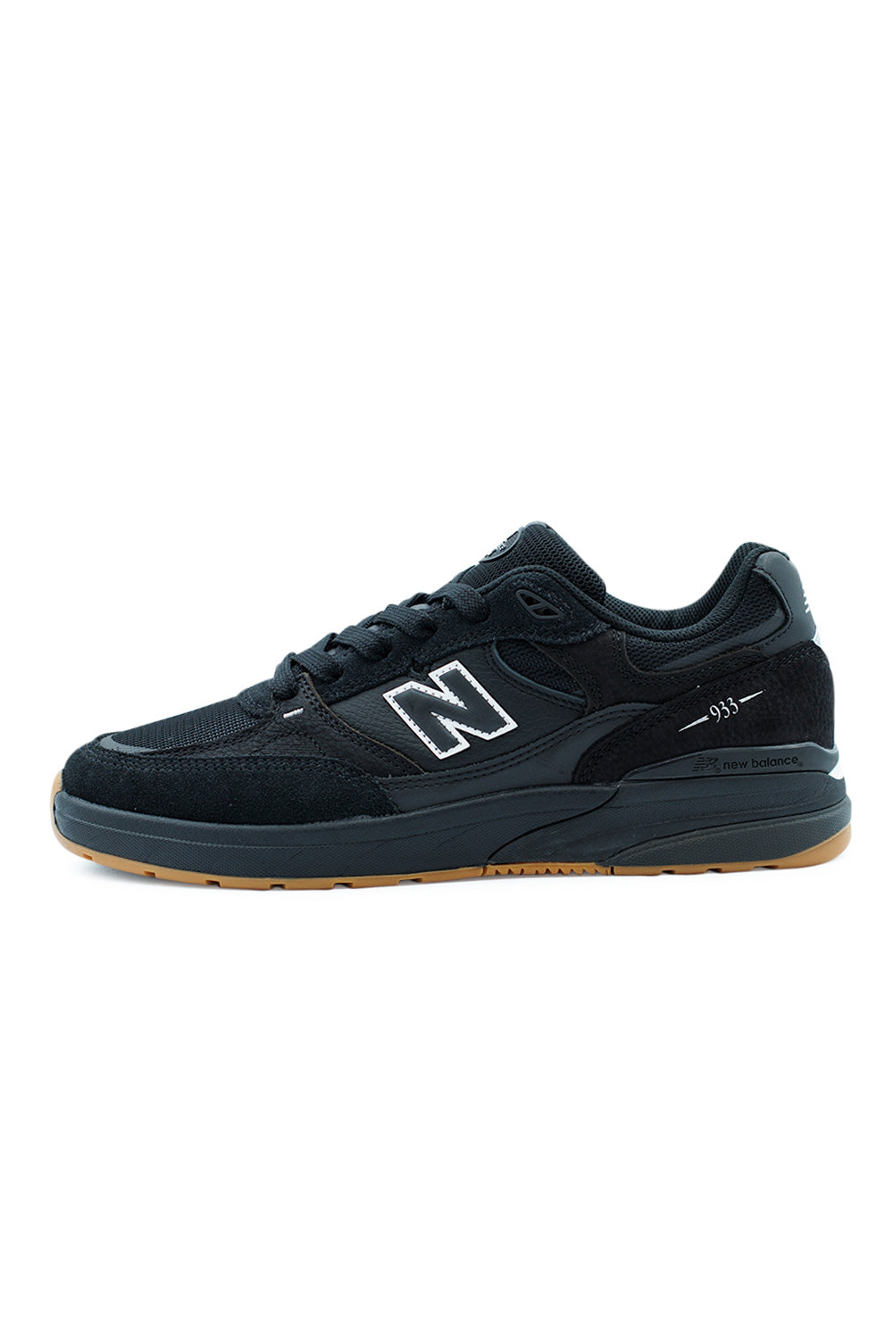 New Balance Numeric 933 Andrew Reynolds Black men’s signature skate shoe with suede leather mesh upper and ABZORB cushioning.