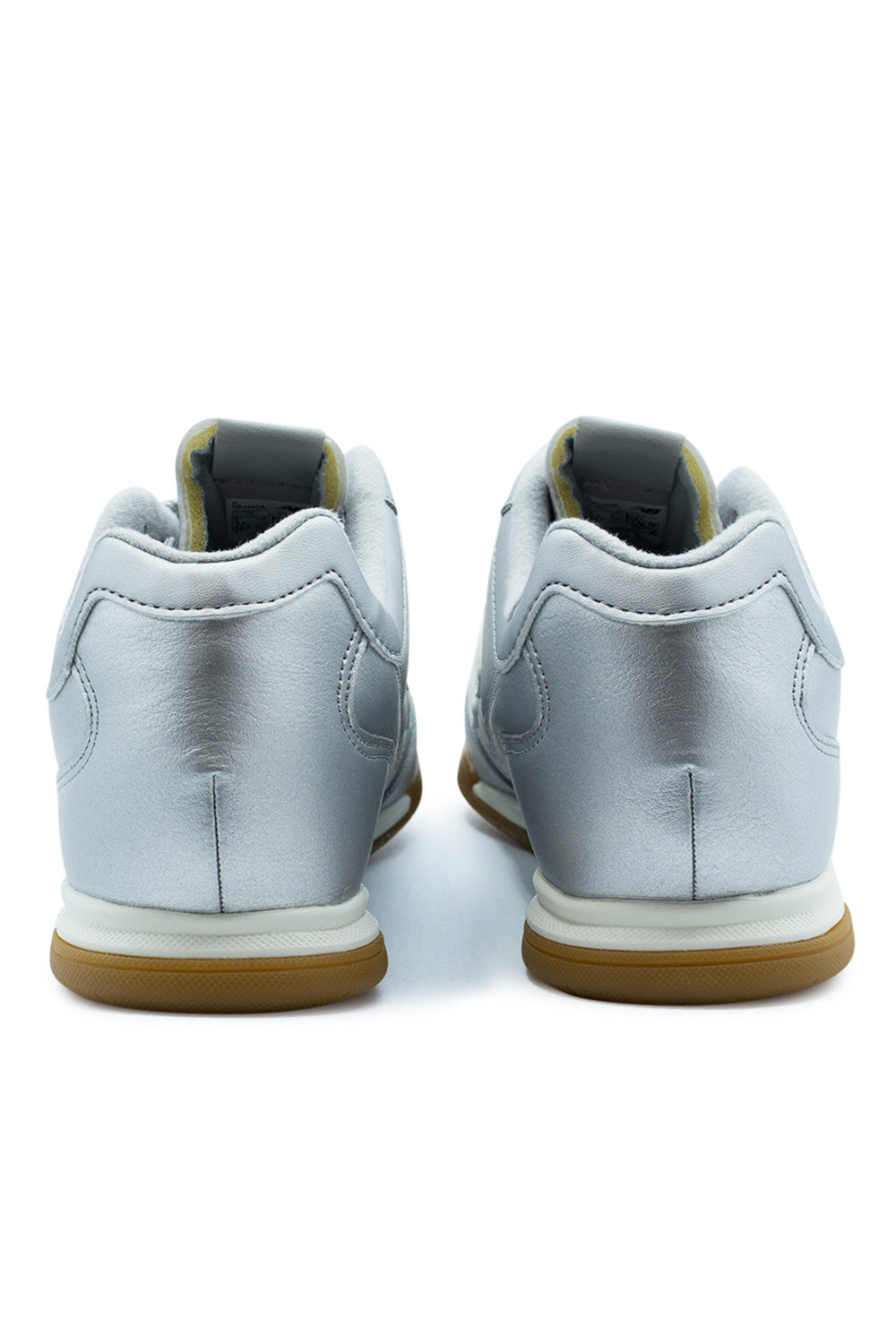 New Balance RC42 Sneaker Silver Metallic Sea Salt – Stylische New Balance Schuhe mit glänzender Metallic-Oberfläche und trendiger Sea Salt Farbgebung.