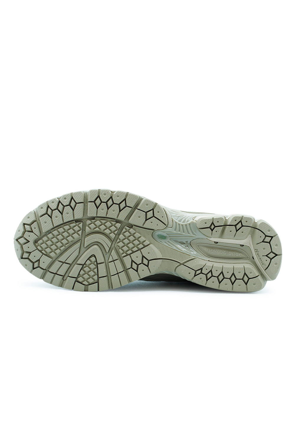Outsole view of New Balance U1906X Gore-Tex Shipyard Oregano sneaker, durable rubber traction pattern and performance running sole