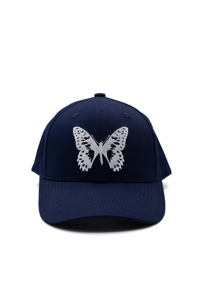 Navy-blue Bye Jeremy Butterfly 6-Panel Cap mit auffälligem Schmetterlings-Logo, perfekt für moderne Streetwear-Looks.