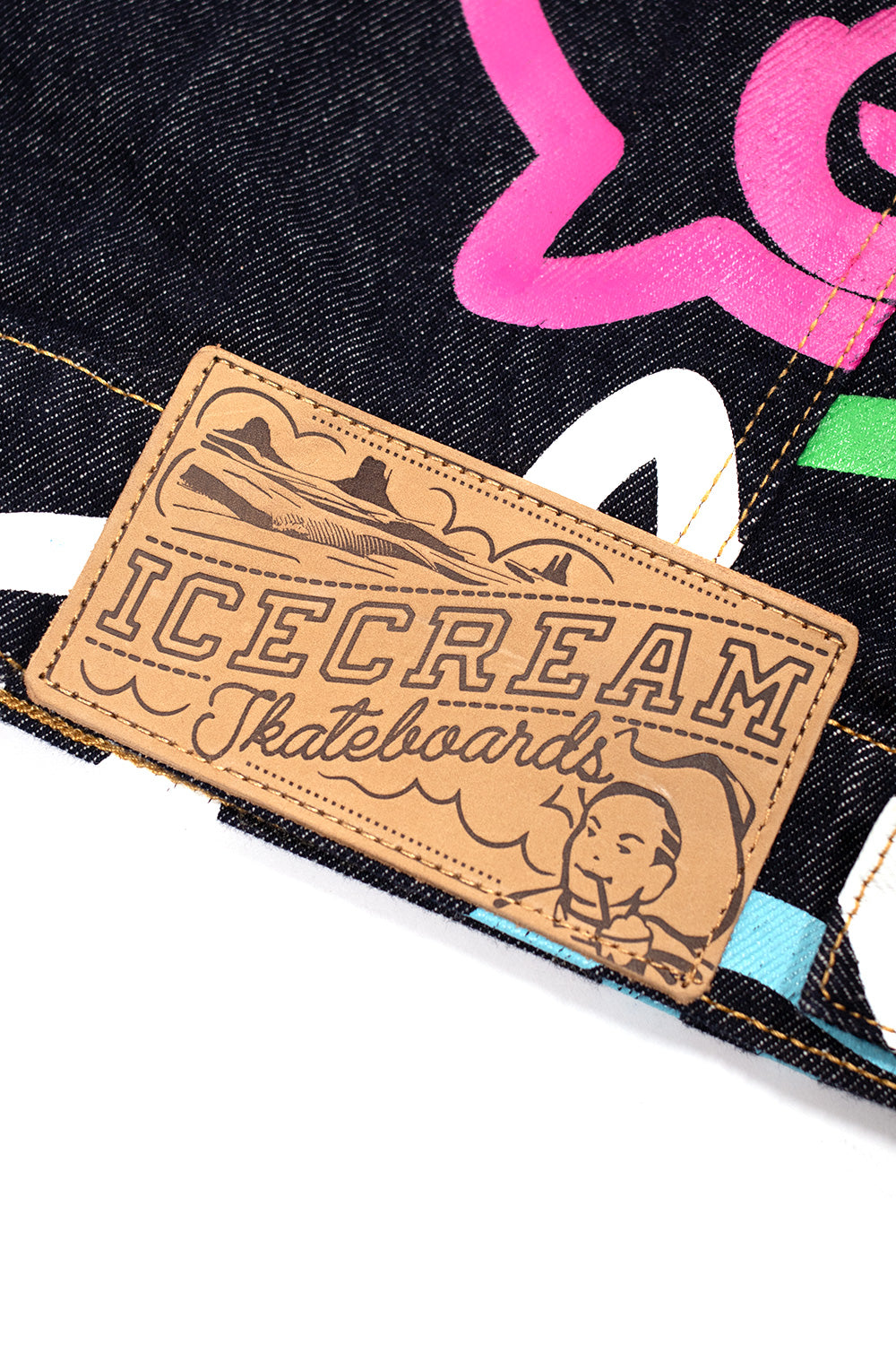 IceCream Jumbo Running Dog Denim Jacket Indigo – Exklusive Streetwear-Jeansjacke von IceCream in Indigo mit großflächiger Running Dog Stickerei auf dem Rücken
