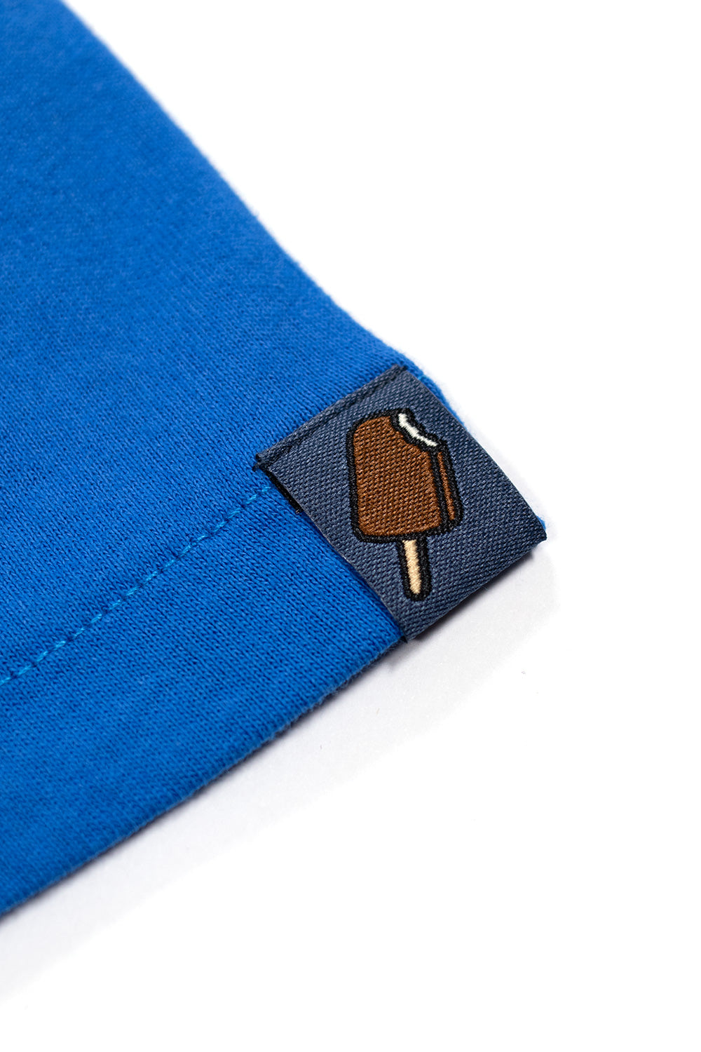 IceCream Rhinestone Cones & Bones Tee Blau – Auffälliges T-Shirt in Blau mit exklusivem Strasssteinen-Logo und IceCream-Branding
