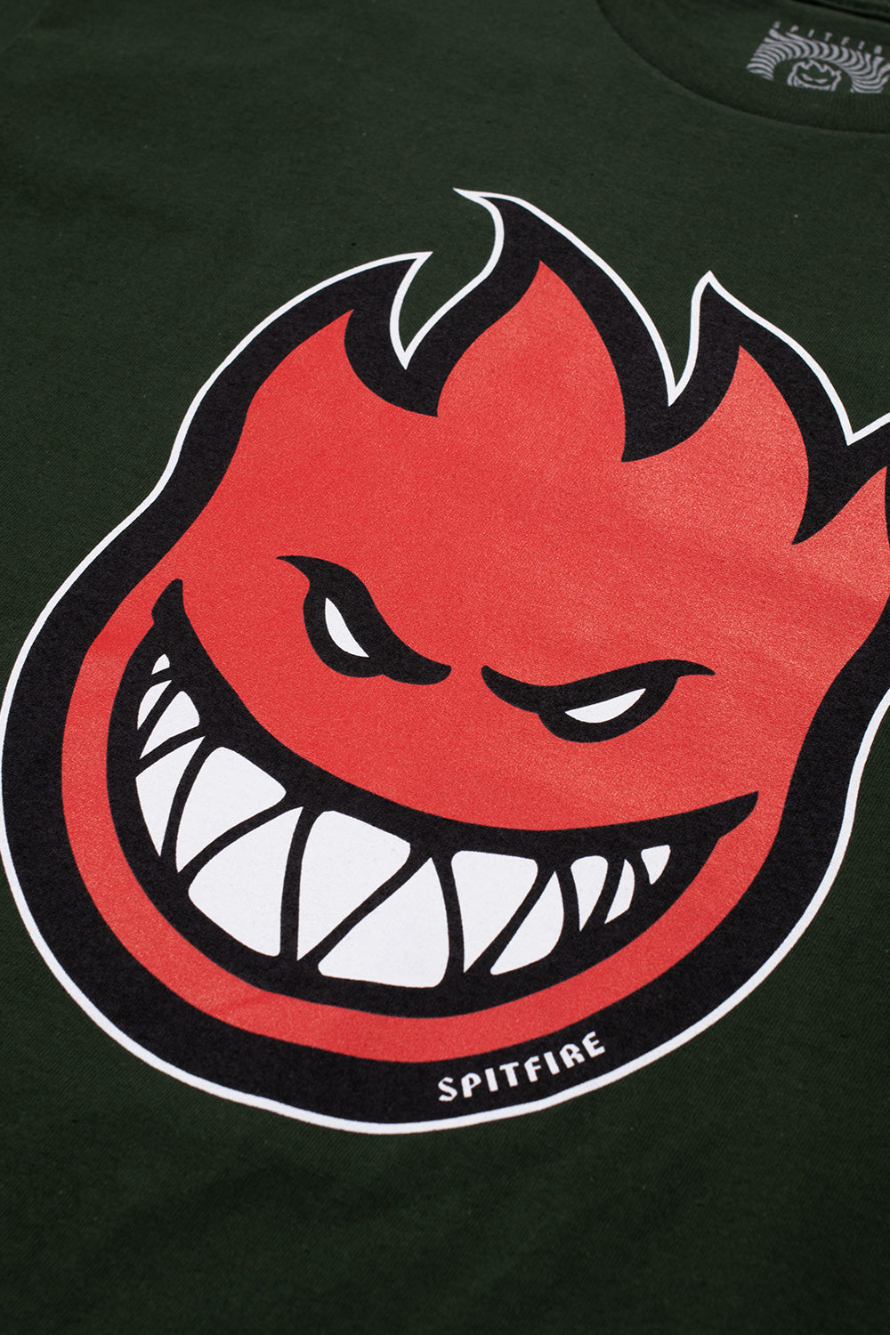 "Waldgrünes Spitfire Wheels T-Shirt mit auffälligem Bighead-Logo"​