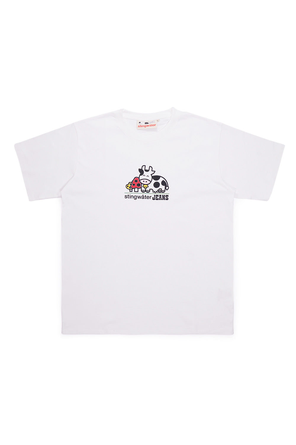 Stingwater Jeans T-Shirt White – Weißes T-Shirt mit kreativem Jeans-Print von Stingwater, perfekt für Streetwear-Fans und trendbewusste Modeenthusiasten.
