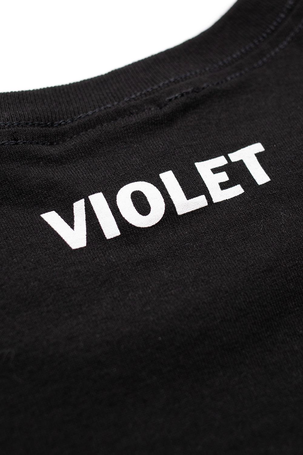 Violet! Soul T-Shirt in Schwarz – Minimalistisches schwarzes T-Shirt mit einzigartigem Artwork, ideal für Streetwear-Liebhaber